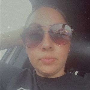 Meet your Posher, Marisol